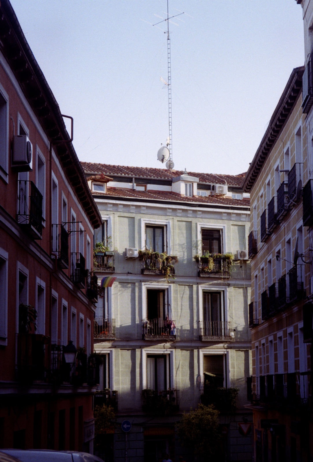 Antenna — Madrid · analog film